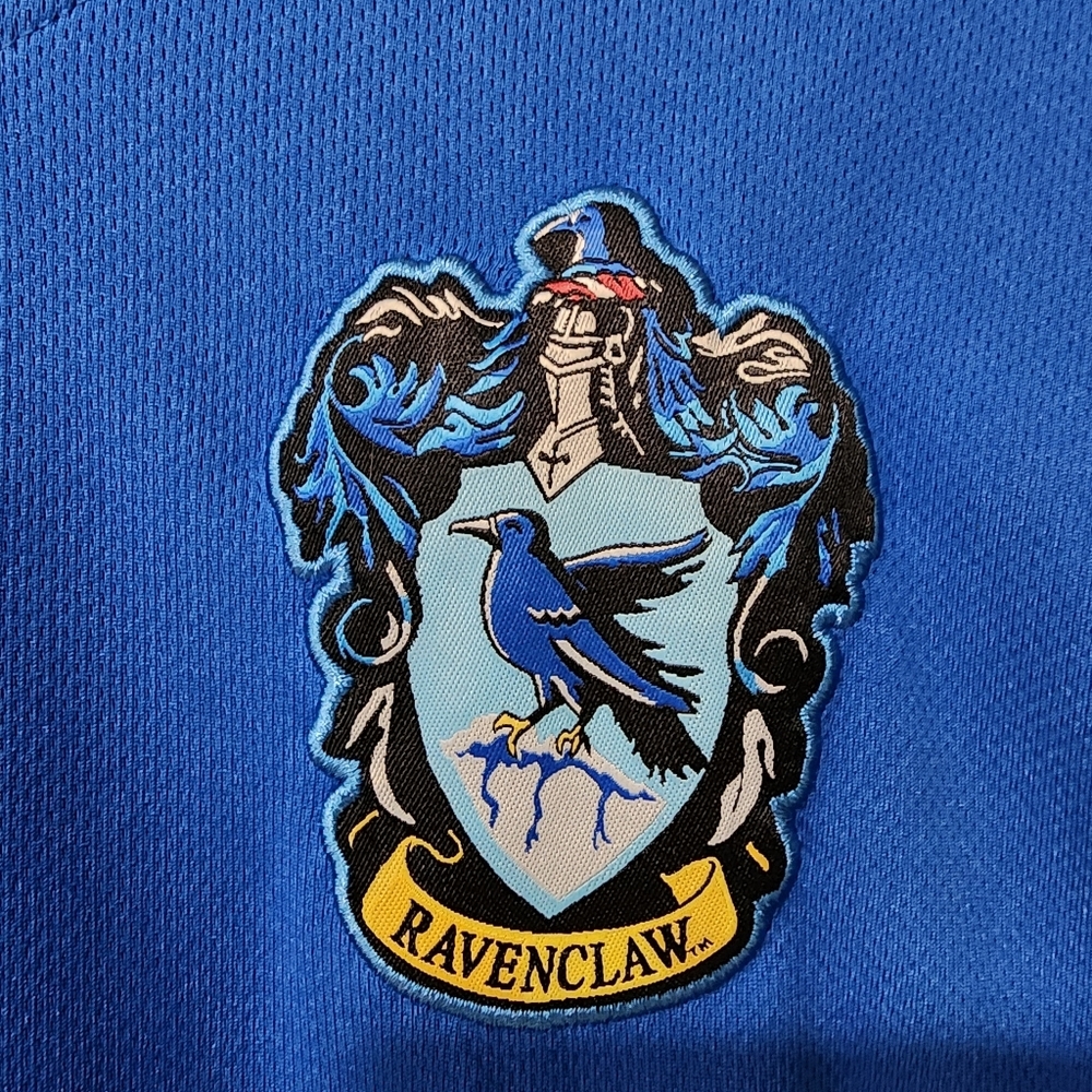 Box Lunch x Harry Potter Ravenclaw Quidditch Jersey w/Embroidered Logo size Med - Picture 2 of 8